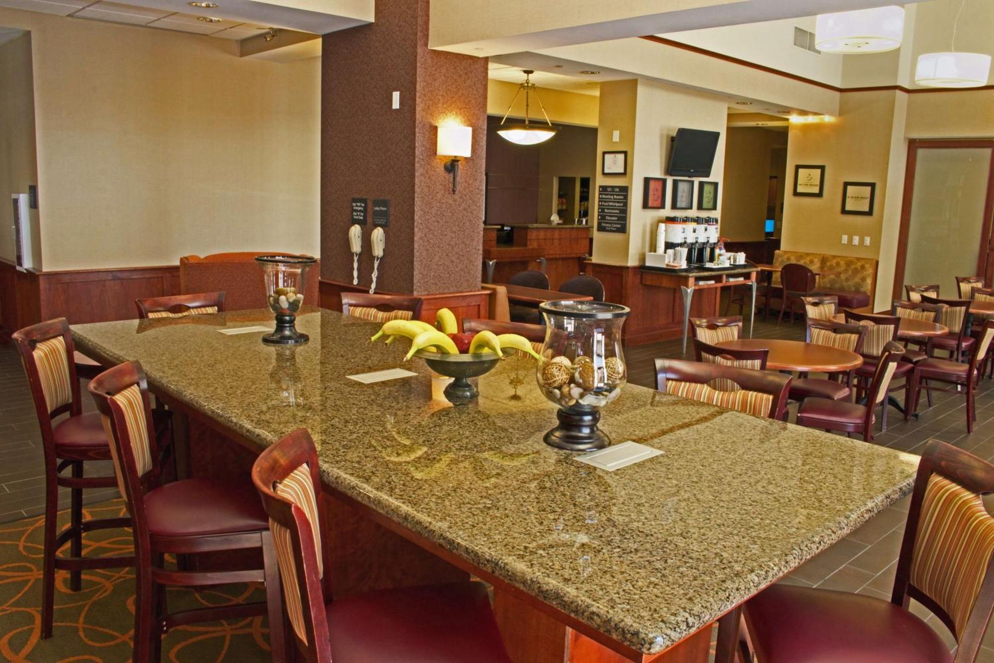 Hampton Inn & Suites Chesapeake-Battlefield Boulevard Exterior photo