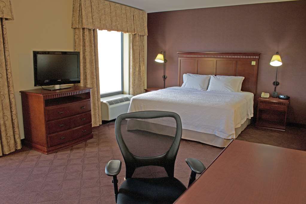 Hampton Inn & Suites Chesapeake-Battlefield Boulevard Room photo