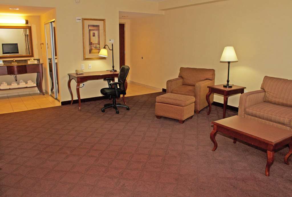Hampton Inn & Suites Chesapeake-Battlefield Boulevard Room photo